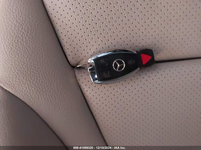 55SWF4KB1FU047304 Mercedes-Benz C 300 4matic/luxury 4matic/sport 4matic