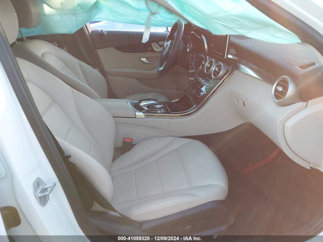 55SWF4KB1FU047304 Mercedes-Benz C 300 4matic/luxury 4matic/sport 4matic