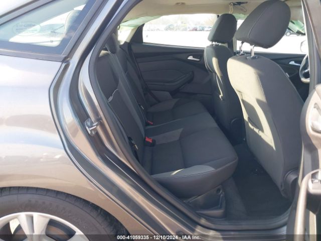 1FADP3F27EL402567 Ford FOCUS SE