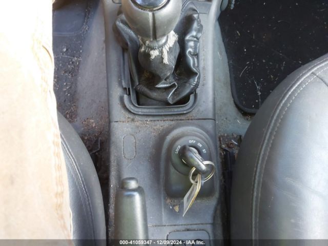 2001 SAAB 9-3 YS3DF55K812052949 Photo 10
