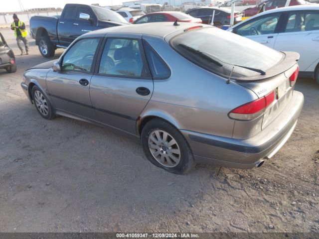2001 SAAB 9-3 YS3DF55K812052949 Photo 2