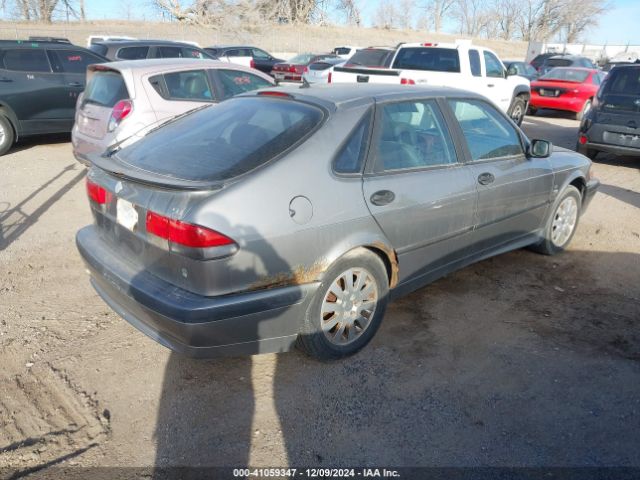 2001 SAAB 9-3 YS3DF55K812052949 Photo 3