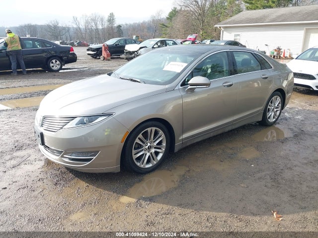 Lincoln MKZ 2016 3LN6L2J93GR618557 Image 2