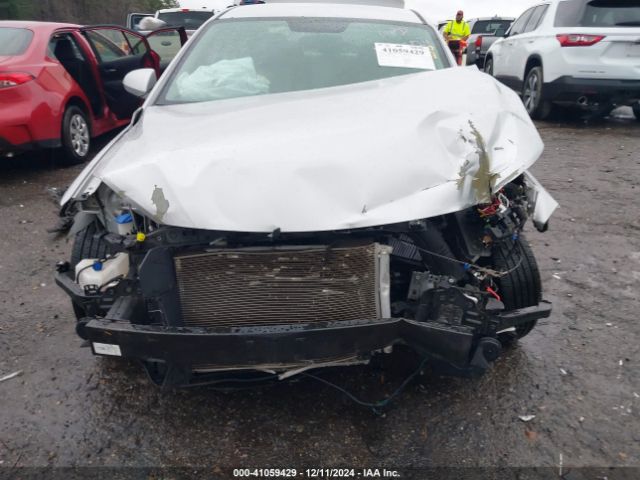 5NPD84LF8JH259468 Hyundai ELANTRA SEL