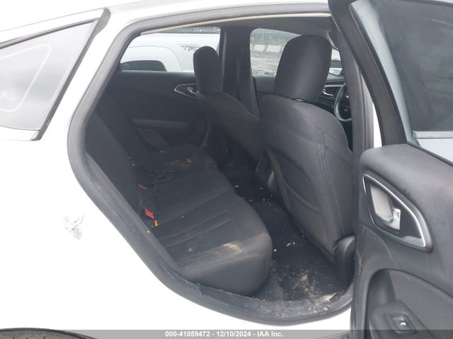 1C3CCCAB6FN562247 Chrysler 200 Limited