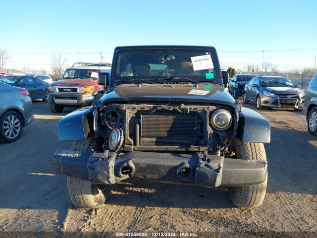 1C4BJWEG7EL322316 Jeep Wrangler Unlimited Sahara