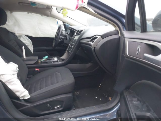3FA6P0H77JR165624 Ford FUSION SE