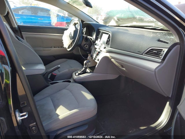 5NPD84LF5JH213984 Hyundai ELANTRA SEL