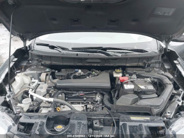 KNMAT2MV8JP614722 Nissan ROGUE SV