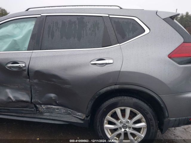 KNMAT2MV8JP614722 Nissan ROGUE SV