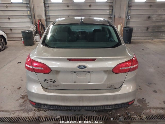 Ford FOCUS SE 2015 1FADP3F2XFL239320 Image 16