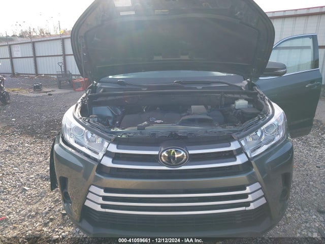 5TDBZRFHXJS888951 Toyota Highlander Le