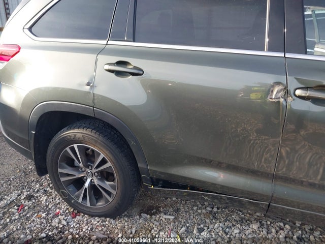 5TDBZRFHXJS888951 Toyota Highlander Le