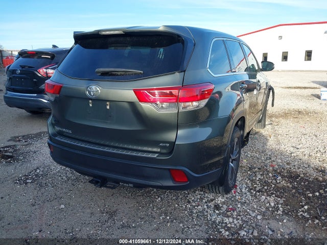 5TDBZRFHXJS888951 Toyota Highlander Le