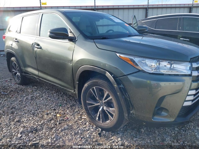 5TDBZRFHXJS888951 Toyota Highlander Le