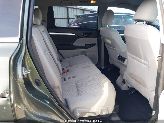 5TDBZRFHXJS888951 Toyota Highlander Le