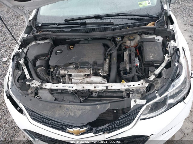 1G1BC5SM5J7226145 Chevrolet Cruze Ls Auto