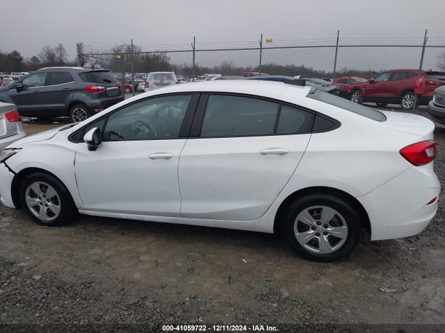 1G1BC5SM5J7226145 Chevrolet Cruze Ls Auto
