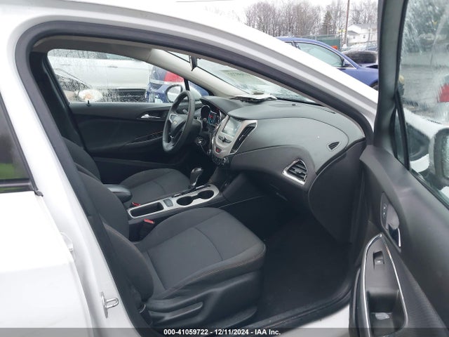 1G1BC5SM5J7226145 Chevrolet Cruze Ls Auto