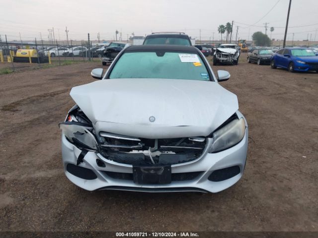 55SWF4JB3FU071590 Mercedes-Benz C 300 Luxury/sport