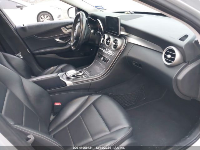 55SWF4JB3FU071590 Mercedes-Benz C 300 Luxury/sport
