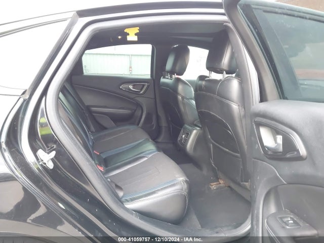 1C3CCCDG2FN540625 Chrysler 200 S