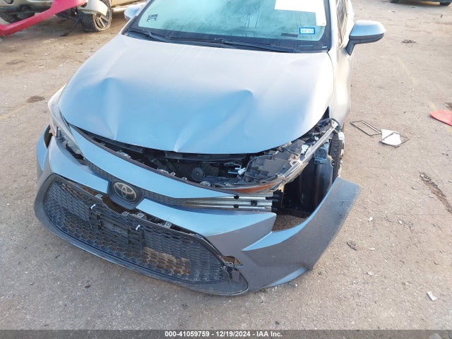 JTDEPRAE6LJ040744 Toyota COROLLA LE