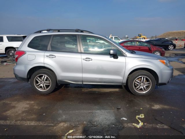 JF2SJADC8GH505975 Subaru Forester 2.5i Premium