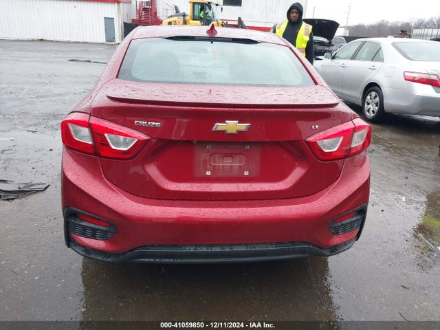 Chevrolet Cruze Lt Auto 2018 1G1BE5SM0J7189208 Image 16