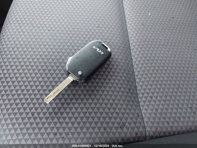 KNDJ23AU0N7172853 KIA SOUL LX