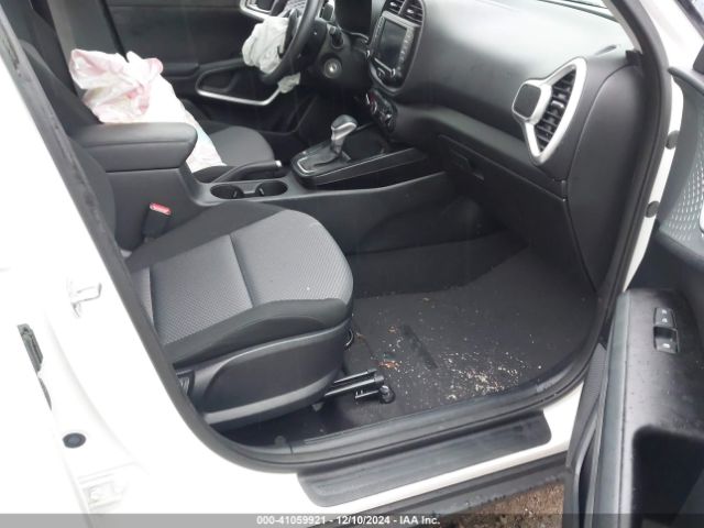 KNDJ23AU0N7172853 KIA SOUL LX