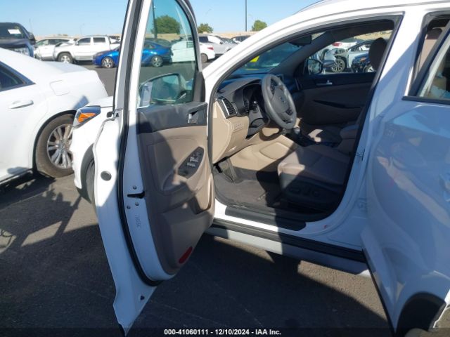 KM8J33AL7LU122899 Hyundai TUCSON SEL