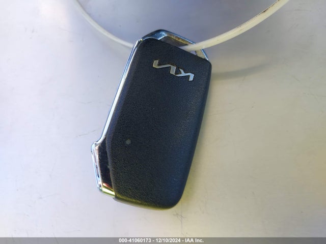 KIA EV6 LIGHT 2023 KNDC34LB8P5608693 Image 11