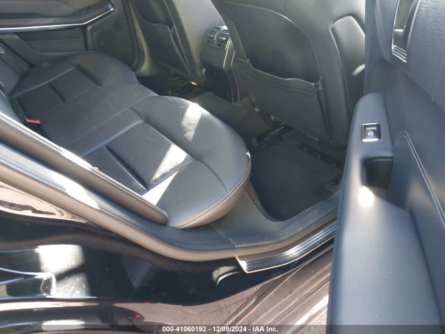 WDDHF8JB8EA885815 Mercedes-Benz E 350 4matic