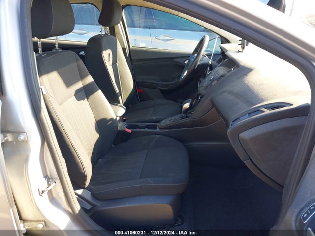 Ford FOCUS SE 2018 1FADP3K29JL210454 Image 5
