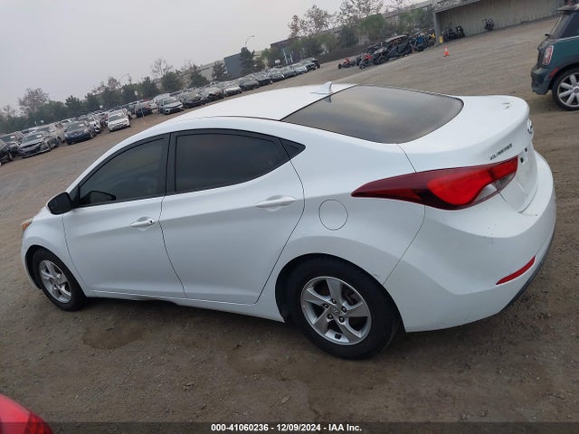 5NPDH4AE2FH564711 Hyundai ELANTRA SE