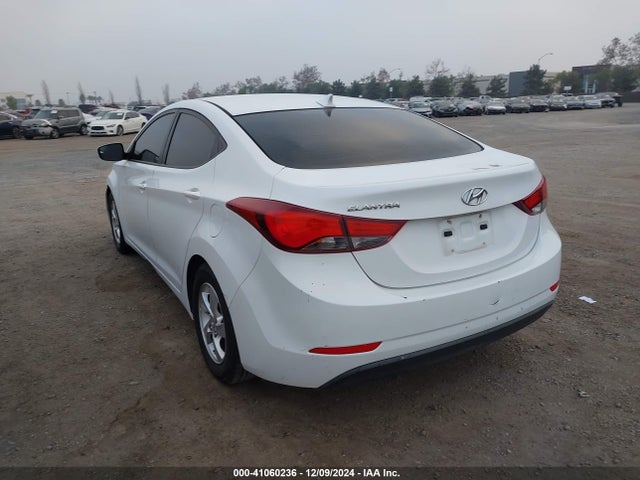 5NPDH4AE2FH564711 Hyundai ELANTRA SE