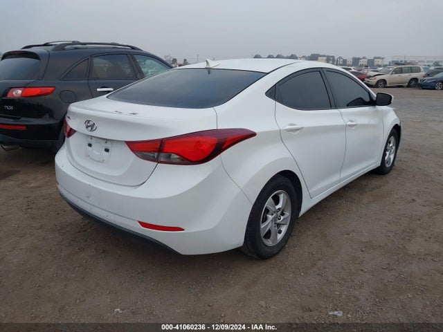5NPDH4AE2FH564711 Hyundai ELANTRA SE