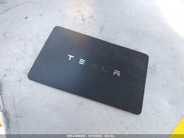 2020 TESLA MODEL Y 5YJYGDEE4LF052263 Photo 10