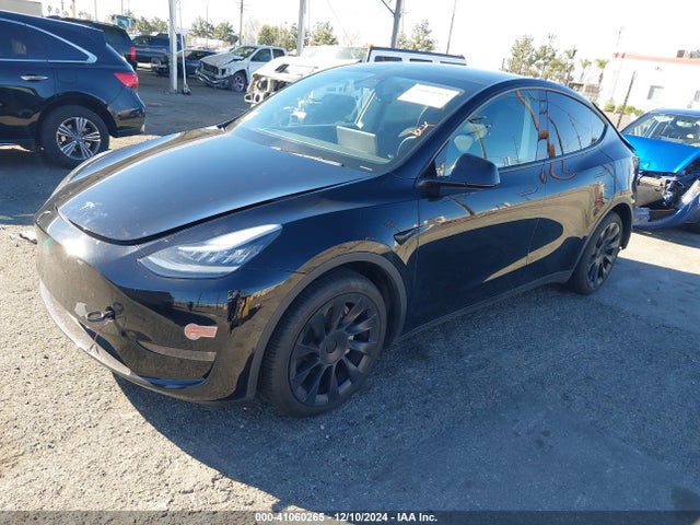 2020 TESLA MODEL Y 5YJYGDEE4LF052263 Photo 1