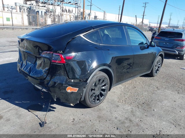 2020 TESLA MODEL Y 5YJYGDEE4LF052263 Photo 3