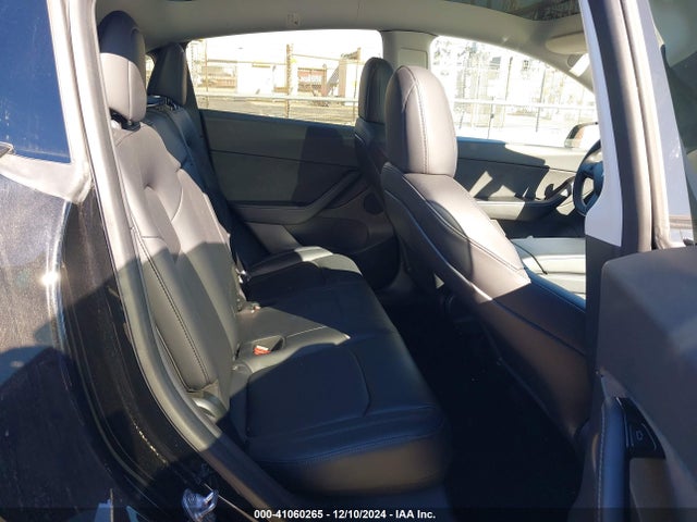 2020 TESLA MODEL Y 5YJYGDEE4LF052263 Photo 7