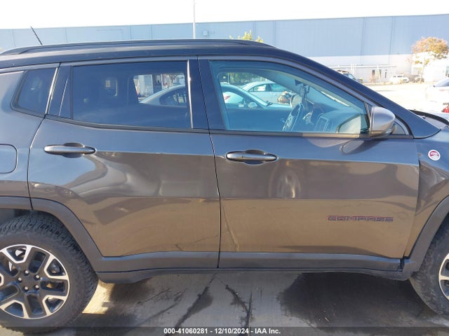 3C4NJDDB6KT790349 Jeep Compass Trailhawk 4x4