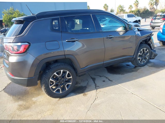 3C4NJDDB6KT790349 Jeep Compass Trailhawk 4x4