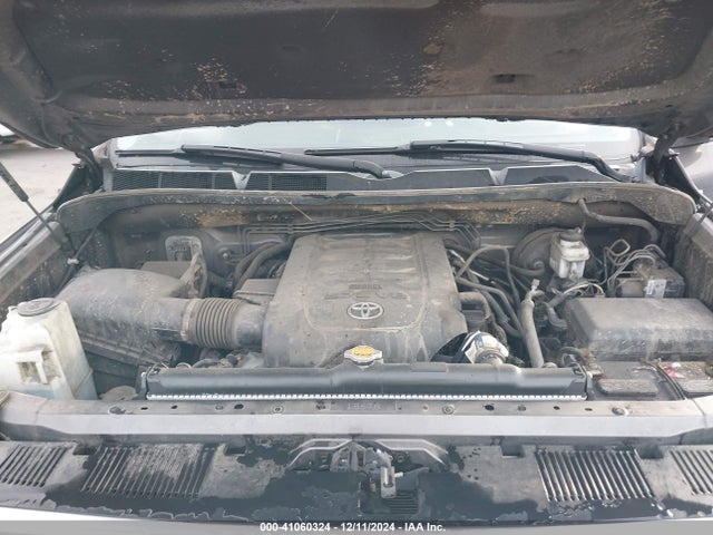 5TFHY5F11FX472734 Toyota Tundra Limited 5.7l V8