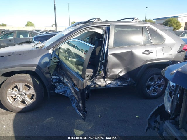 Toyota Rav4 Xle 2023 JTMW1RFV4PJ025034 Image 17