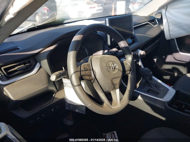Toyota Rav4 Xle 2023 JTMW1RFV4PJ025034 Image 18
