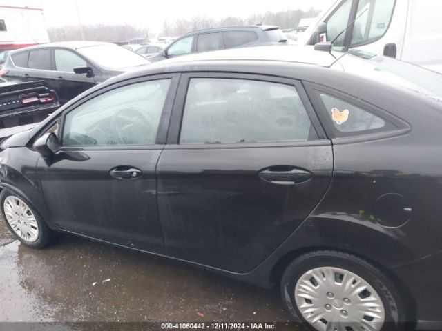 3FADP4AJ2FM189922 Ford FIESTA S