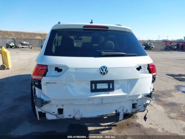3VV3B7AXXLM070832 Volkswagen Tiguan 2.0t Se/2.0t Se R-line Black/2.0t Sel