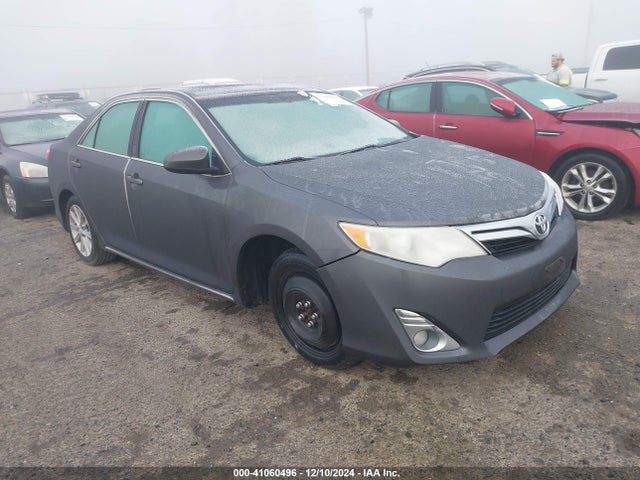 41060496 :رقم المزاد ، 4T4BF1FK2DR294149 vin ، 2013 Toyota Camry Xle مزاد بيع